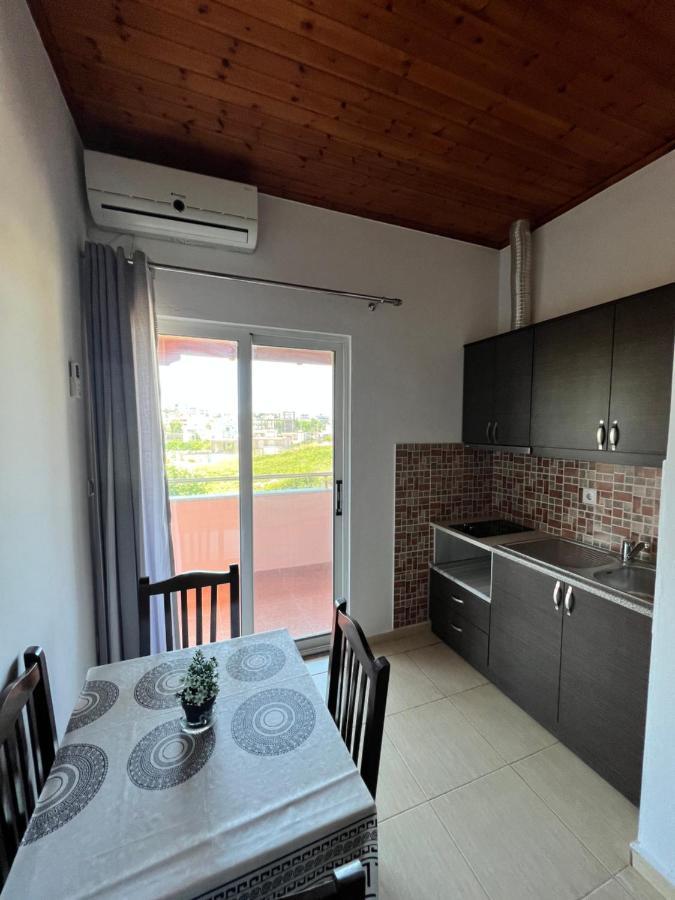 Hotel Moscopole Ksamil Bagian luar foto