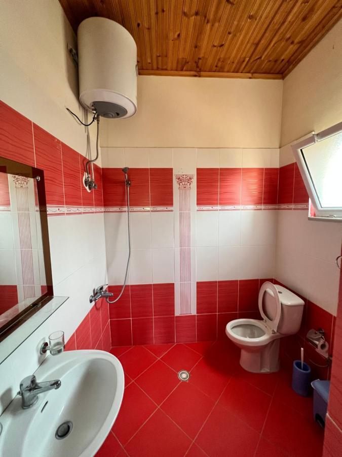 Hotel Moscopole Ksamil Bagian luar foto