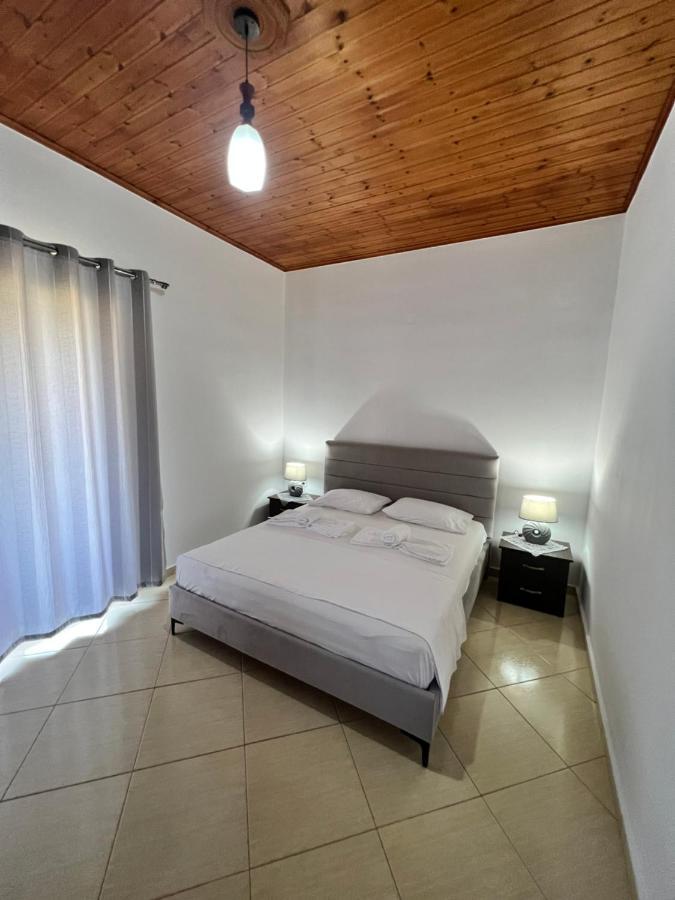 Hotel Moscopole Ksamil Bagian luar foto