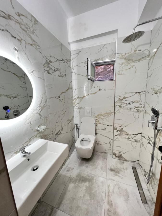 Hotel Moscopole Ksamil Bagian luar foto