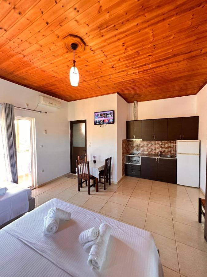 Hotel Moscopole Ksamil Bagian luar foto