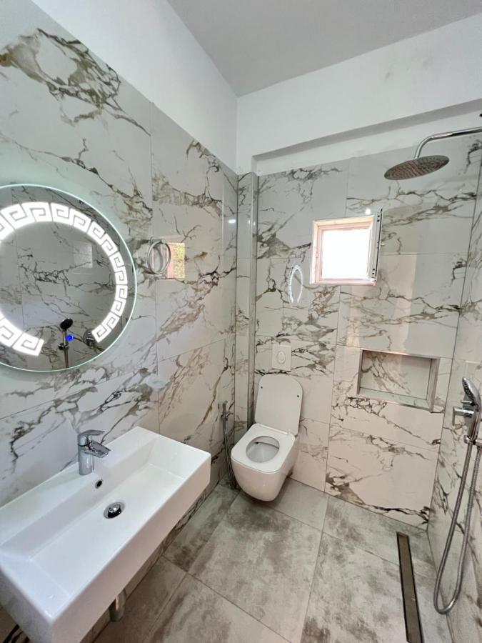 Hotel Moscopole Ksamil Bagian luar foto