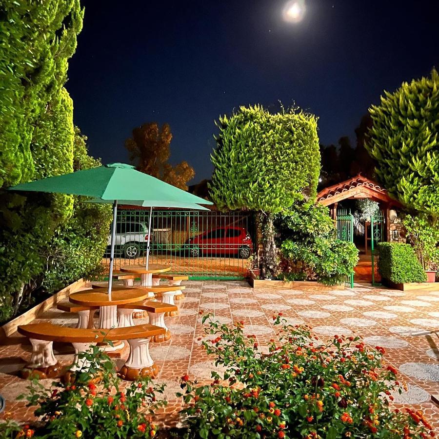 Hotel Moscopole Ksamil Bagian luar foto