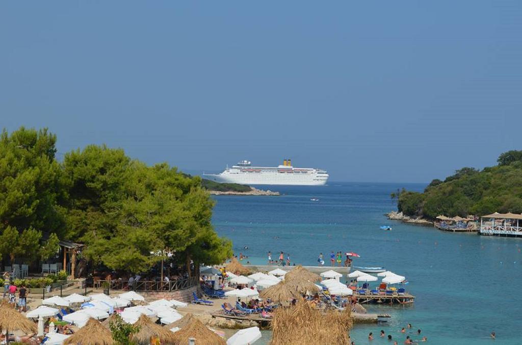 Hotel Moscopole Ksamil Bagian luar foto