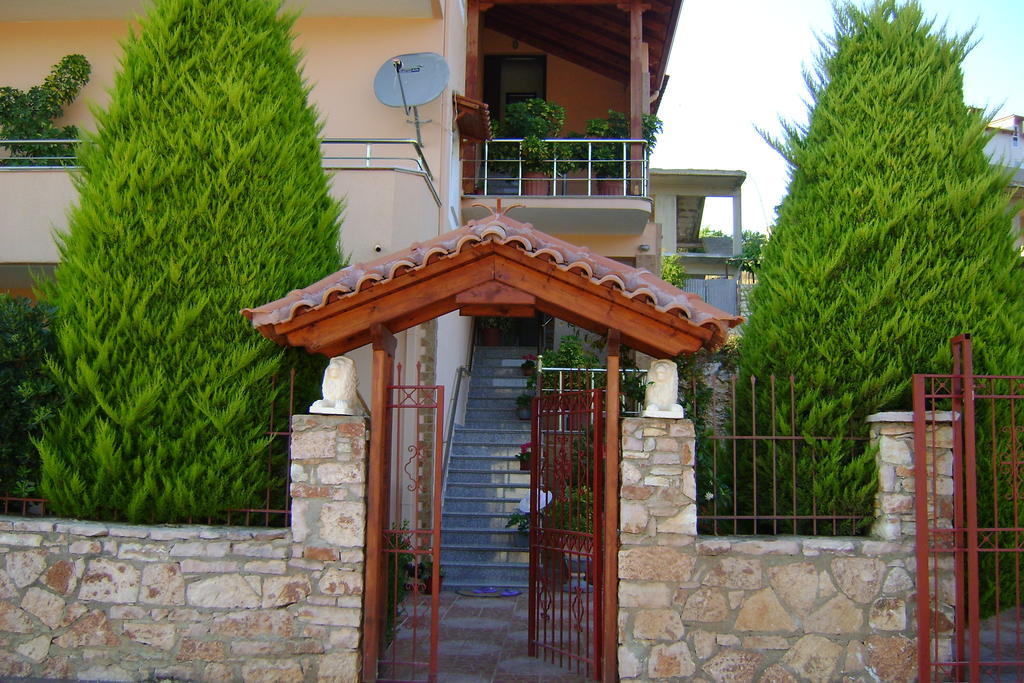 Hotel Moscopole Ksamil Bagian luar foto