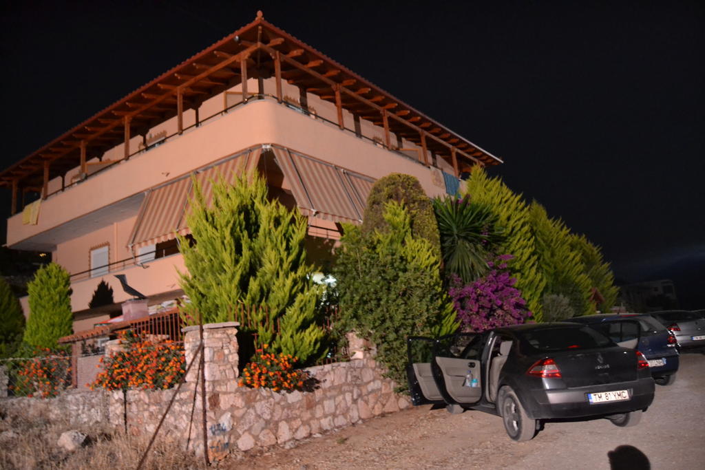 Hotel Moscopole Ksamil Bagian luar foto